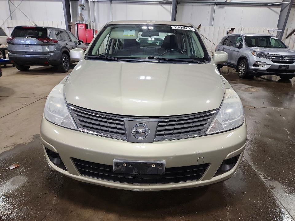 52479616 :رقم المزاد ، 3N1BC11E18L375350 vin ، 2008 Nissan Versa مزاد بيع