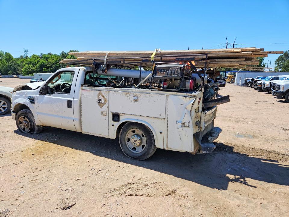 53006536 :رقم المزاد ، 1FDNF20568EA70883 vin ، 2008 Ford F250 مزاد بيع