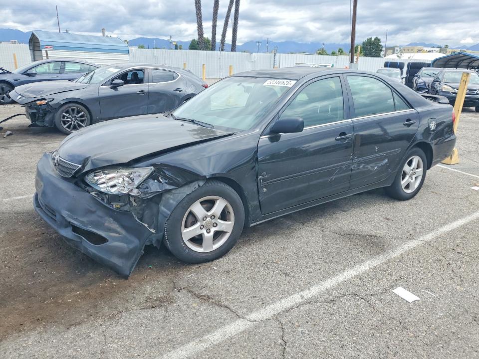 2005 Toyota Camry მანქანა იყიდება აუქციონზე, vin: 4T1BE32K05U051746, აუქციონის ნომერი: 52340526