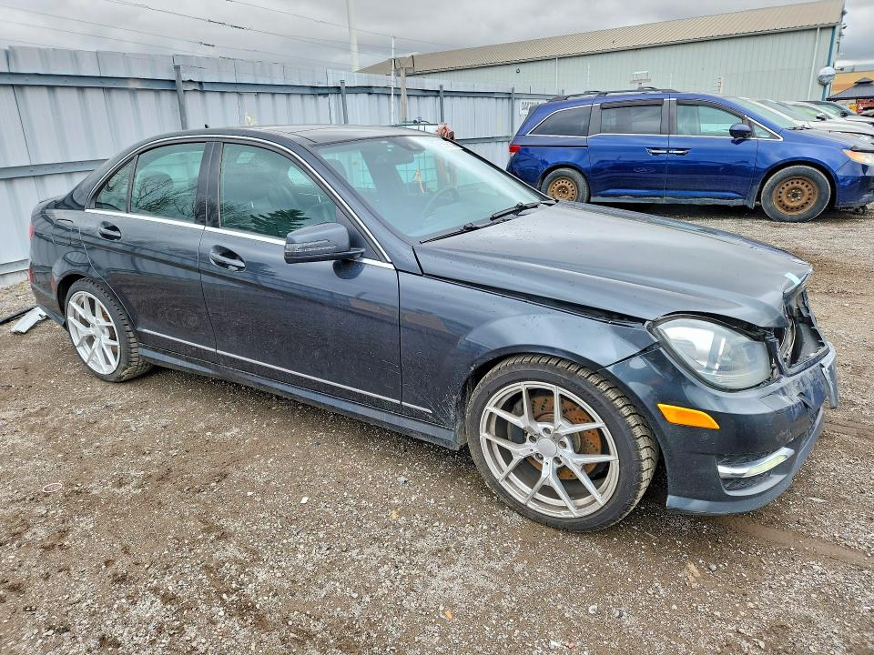 2013 Mercedes-benz 350 Series მანქანა იყიდება აუქციონზე, vin: WDDGF8JB3DA795692, აუქციონის ნომერი: 52658156