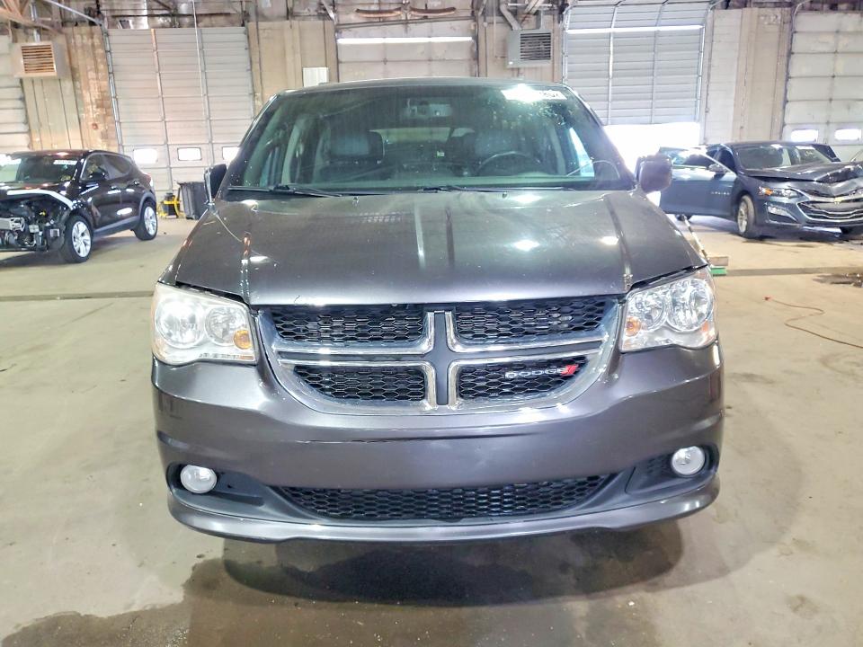 53963386 :رقم المزاد ، 2C4RDGCG0JR266977 vin ، 2018 Dodge Grand Caravan مزاد بيع