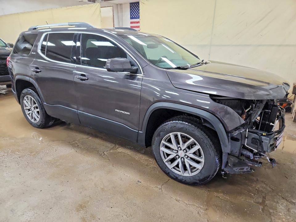 52545506 :رقم المزاد ، 1GKKNLLS0JZ141113 vin ، 2018 Gmc Acadia مزاد بيع