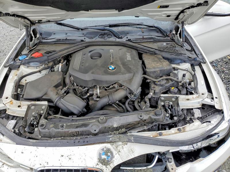 54701526 :رقم المزاد ، WBA8K3C38HA023176 vin ، 2017 Bmw 330 مزاد بيع