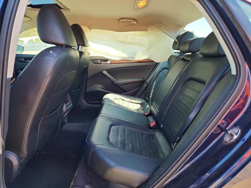 53055966 :رقم المزاد ، 1VWCP7A38CC035718 vin ، 2012 Volkswagen Passat مزاد بيع