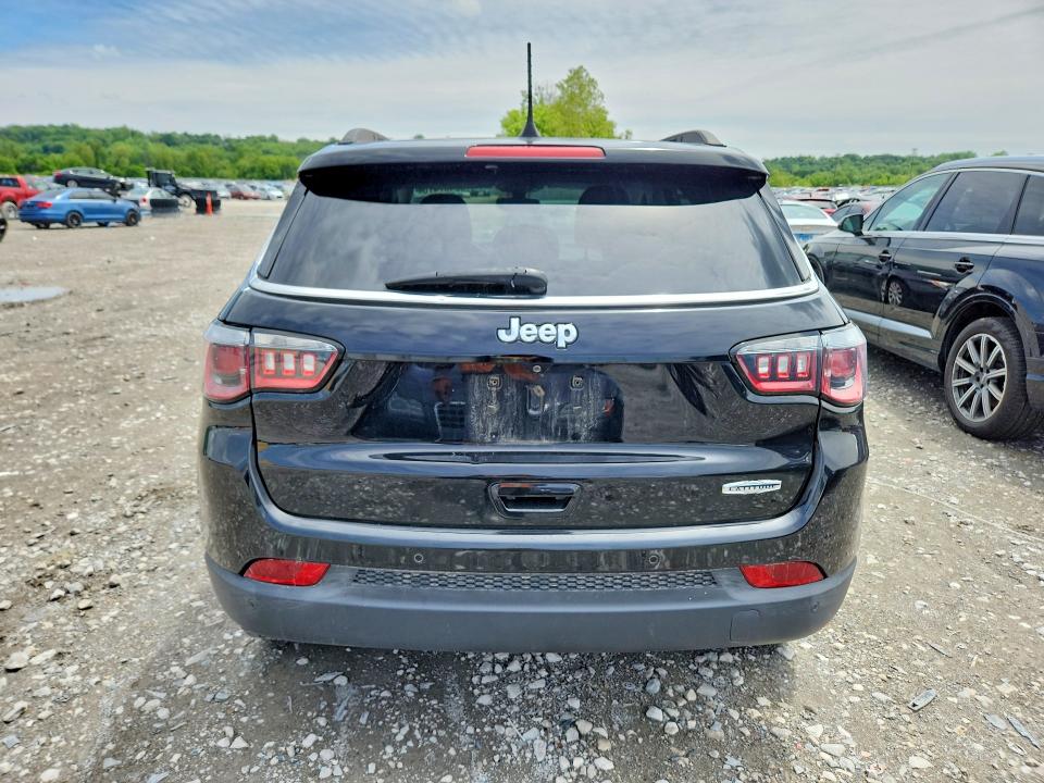 Продаж на аукціоні авто 2017 Jeep Compass, vin: 3C4NJCBB3HT642875, номер лоту: 52437476