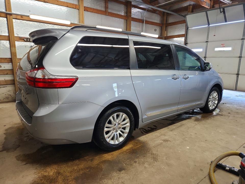 Aukcja sprzedaży 2017 Toyota Sienna, vin: 5TDYZ3DC7HS815917, numer aukcji: 52835006