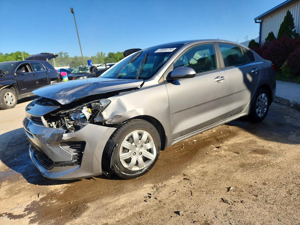 2022 Kia Rio მანქანა იყიდება აუქციონზე, vin: 3KPA24AD5NE461152, აუქციონის ნომერი: 53095756
