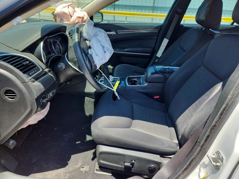 53585296 :رقم المزاد ، 2C3CCAAG7KH614147 vin ، 2019 Chrysler 300 مزاد بيع