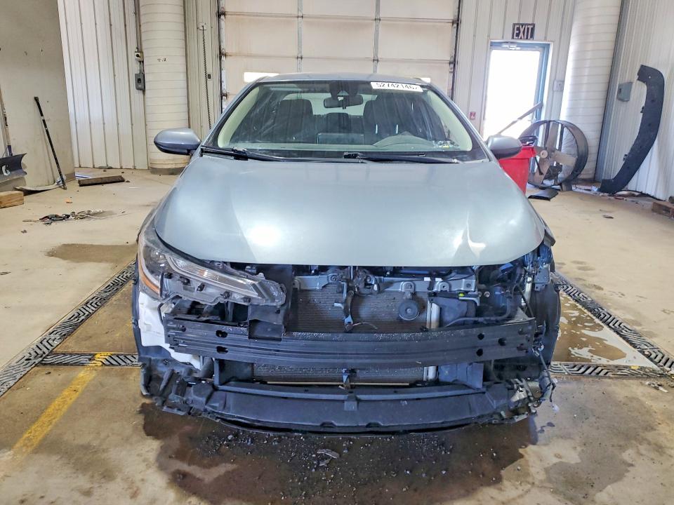 52742146 :رقم المزاد ، 5YFEPMAE0MP220981 vin ، 2021 Toyota Corolla مزاد بيع
