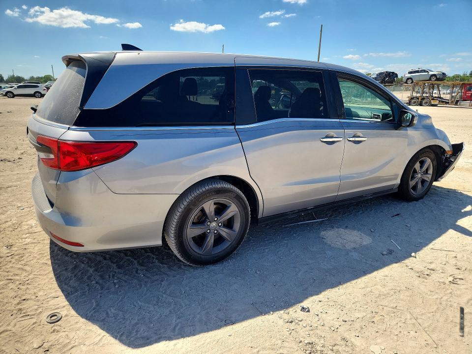 52766906 :رقم المزاد ، 5FNRL6H51NB030070 vin ، 2022 Honda Odyssey مزاد بيع