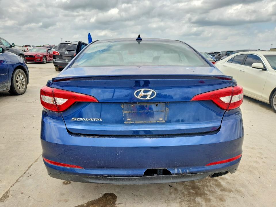 2015 Hyundai Sonata მანქანა იყიდება აუქციონზე, vin: 5NPE24AF5FH243440, აუქციონის ნომერი: 53644166