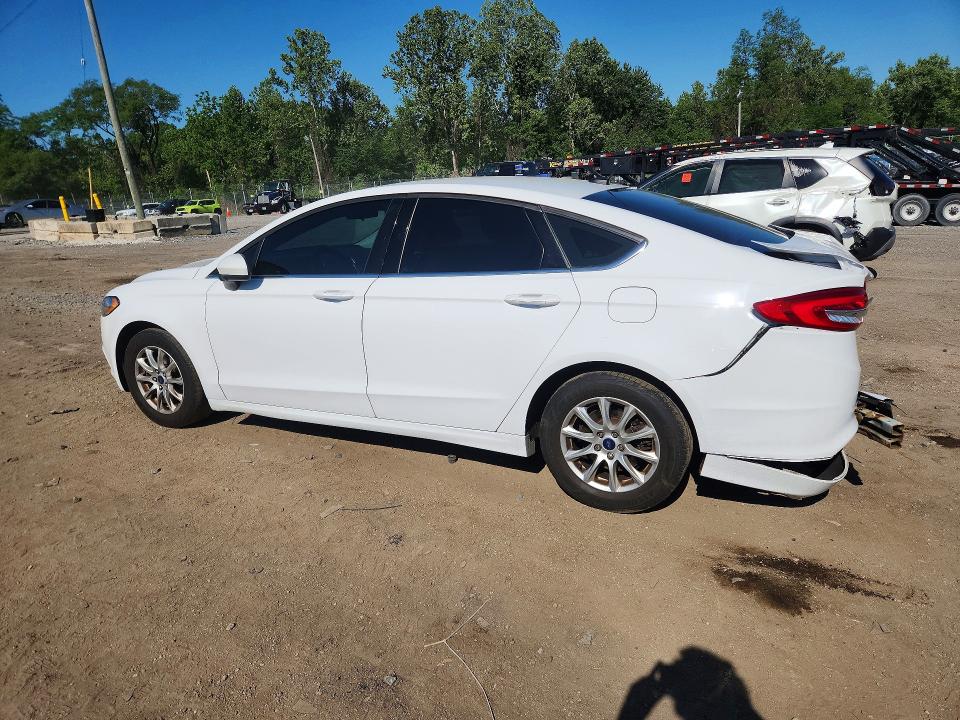 53168546 :رقم المزاد ، 3FA6P0G77JR139784 vin ، 2018 Ford Fusion مزاد بيع