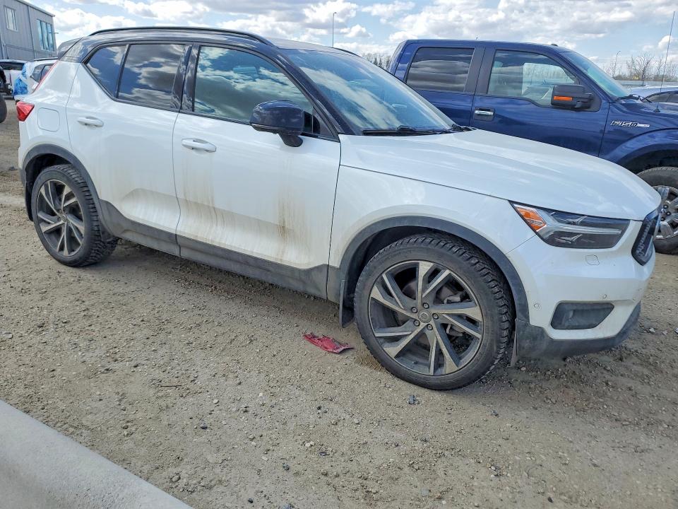 2020 Volvo Xc40 მანქანა იყიდება აუქციონზე, vin: YV4162UM1L2260442, აუქციონის ნომერი: 52320176