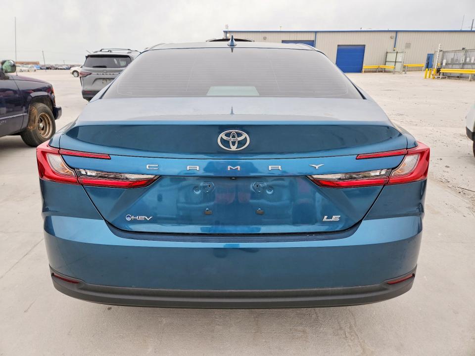 52179096 :رقم المزاد ، 4T1DAACK7SU077943 vin ، 2025 Toyota Camry مزاد بيع