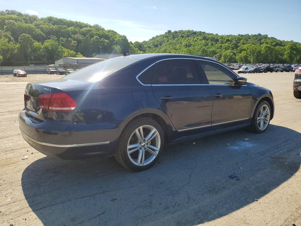 54988106 :رقم المزاد ، 1VWCN7A38DC105628 vin ، 2013 Volkswagen Passat مزاد بيع
