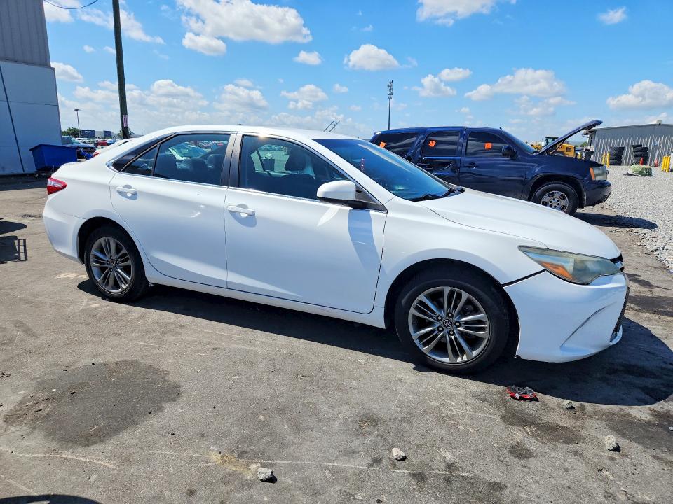 54081996 :رقم المزاد ، 4T1BF1FK8GU587391 vin ، 2016 Toyota Camry مزاد بيع