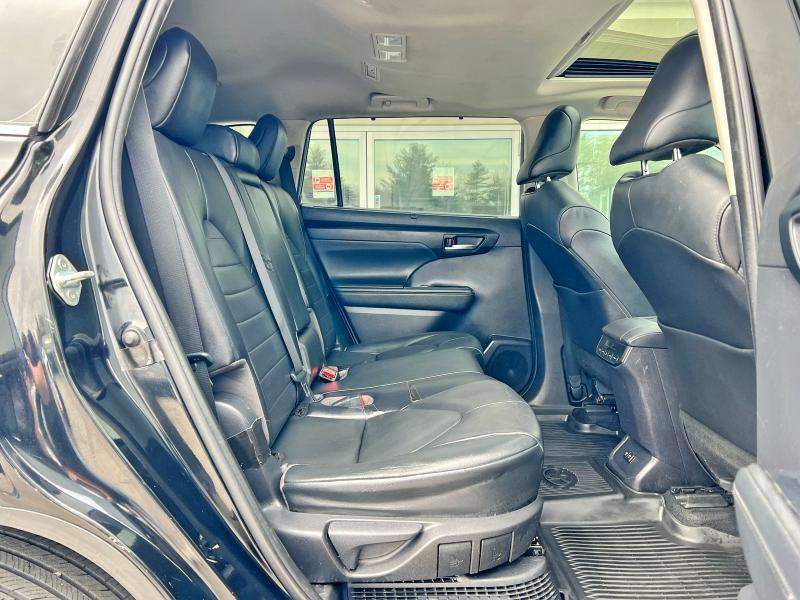 52932066 :رقم المزاد ، 5TDGBRCH4MS034038 vin ، 2021 Toyota Highlander مزاد بيع