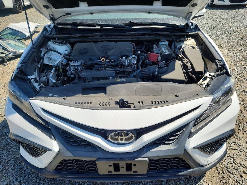 54150666 :رقم المزاد ، 4T1G11AK8MU536903 vin ، 2021 Toyota Camry مزاد بيع