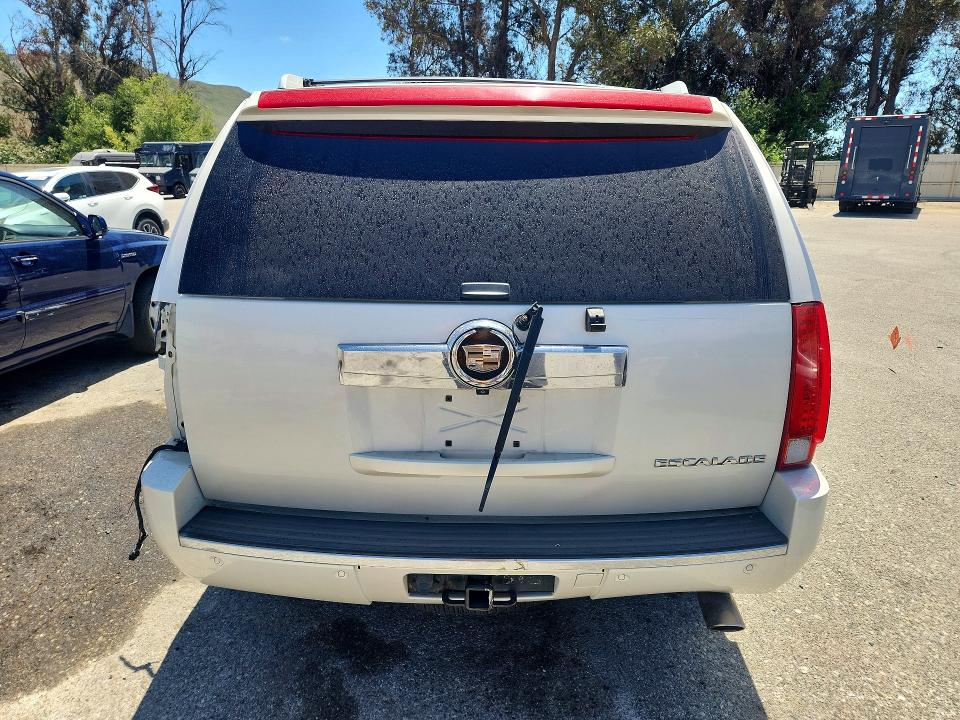 Auction sale of the 2010 Cadillac Escalade, vin: 1GYUKBEF3AR211866, lot number: 55609486