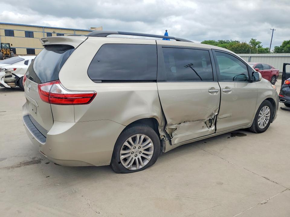 Продажа на аукционе авто 2017 Toyota Sienna, vin: 5TDYZ3DC4HS823487, номер лота: 54089006