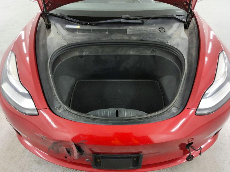 50707666 :رقم المزاد ، 5YJ3E1EA0JF048753 vin ، 2018 Tesla Model 3 مزاد بيع