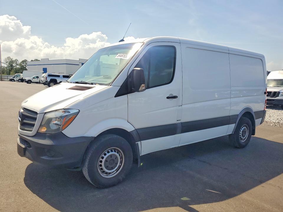 54460656 :رقم المزاد ، WD3PE7DC7F5994469 vin ، 2015 Mercedes Benz Sprinter مزاد بيع