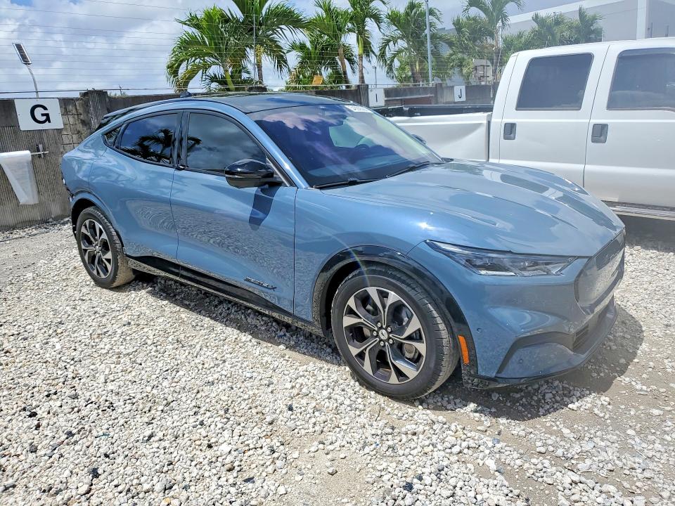 Продажа на аукционе авто 2023 Ford Mustang Mach-e, vin: 3FMTK3R71PMA12654, номер лота: 54692596