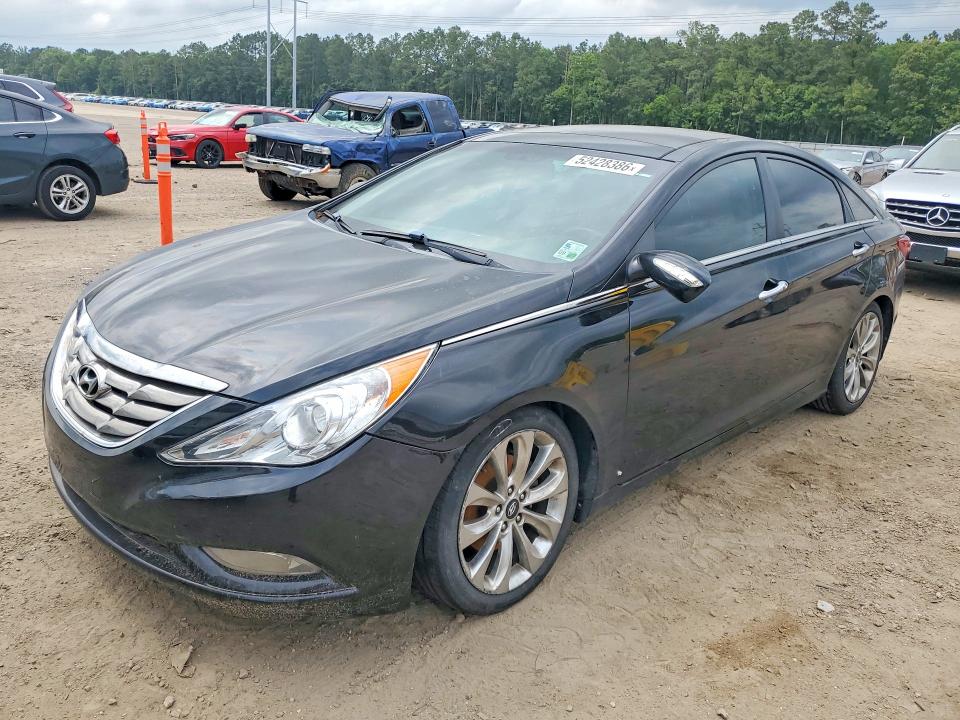 52428386 :رقم المزاد ، 5NPEC4ABXDH504388 vin ، 2013 Hyundai Sonata مزاد بيع