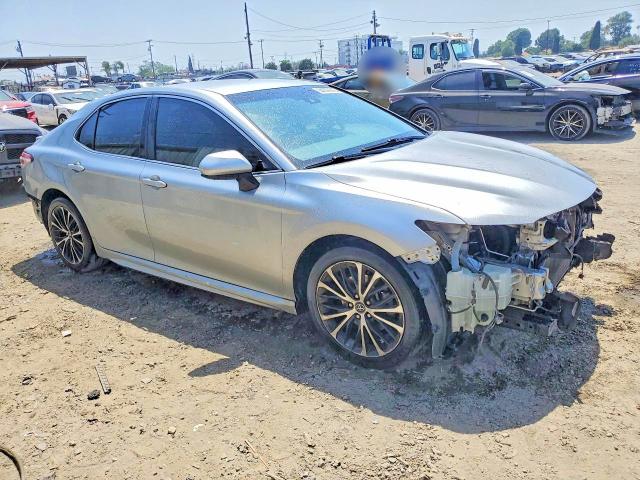Продаж на аукціоні авто 2018 Toyota Camry, vin: 4T1B11HK1JU649586, номер лоту: 54278976