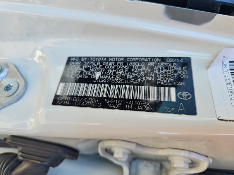 Продажа на аукционе авто 2014 Toyota Prius C, vin: JTDKDTB32E1064371, номер лота: 52097536