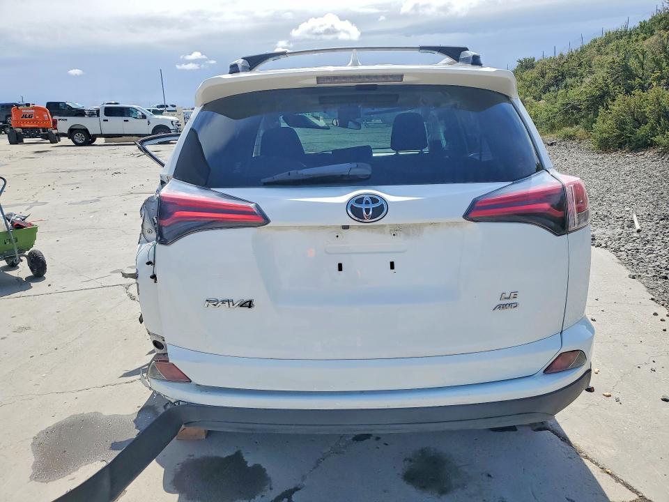 Продажа на аукционе авто 2018 Toyota Rav4, vin: JTMBFREVXJJ233394, номер лота: 51693136