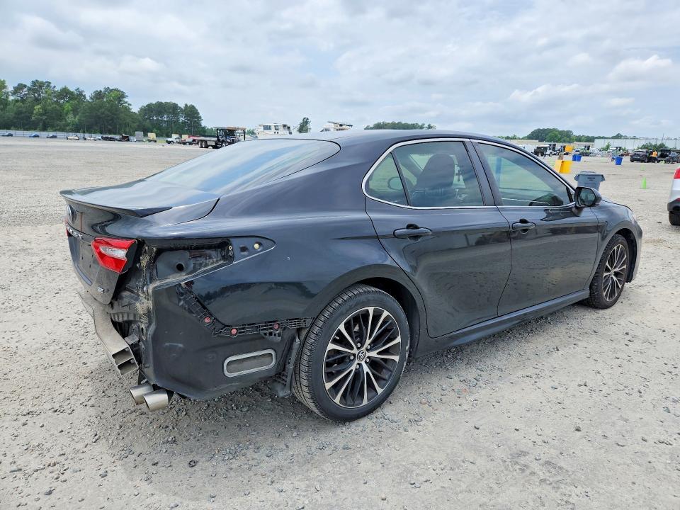 54321376 :رقم المزاد ، JTNB11HK7J3025863 vin ، 2018 Toyota Camry مزاد بيع