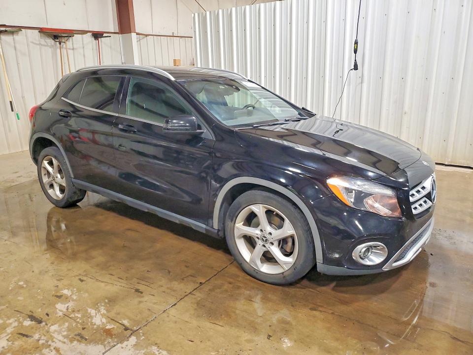 53296766 :رقم المزاد ، WDCTG4EB8JJ395805 vin ، 2018 Mercedes-benz Gla مزاد بيع
