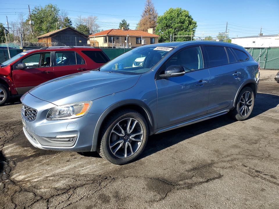 50990586 :رقم المزاد ، YV440MWM6H1039150 vin ، 2017 Volvo V60 Cross Country مزاد بيع
