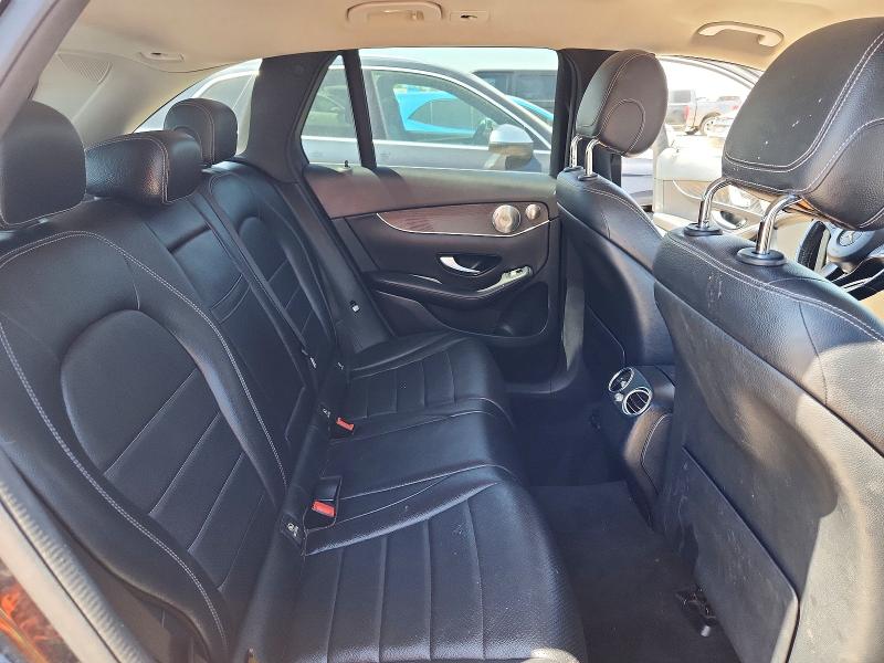 53720946 :رقم المزاد ، WDC0G4JB9GF011633 vin ، 2016 Mercedes-benz Glc مزاد بيع