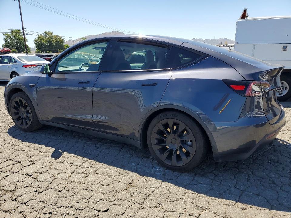 53012336 :رقم المزاد ، 7SAYGAEE3PF588595 vin ، 2023 Tesla Model Y مزاد بيع