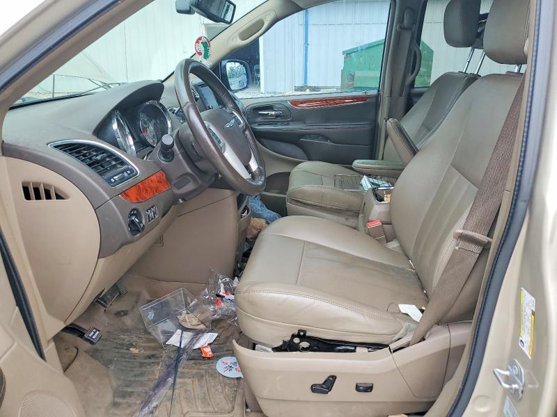 2015 Chrysler Town & Country მანქანა იყიდება აუქციონზე, vin: 2C4RC1CGXFR521089, აუქციონის ნომერი: 52425146