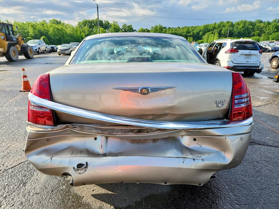 2006 Chrysler 300c მანქანა იყიდება აუქციონზე, vin: 2C3LA63H56H201397, აუქციონის ნომერი: 52952306