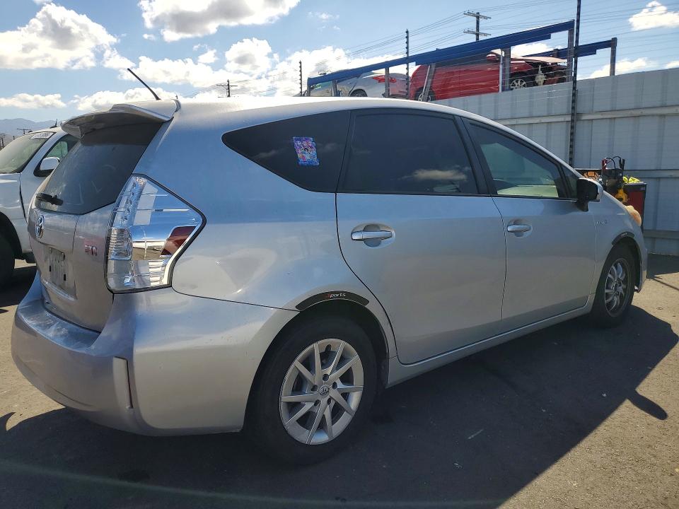 Продажа на аукционе авто 2013 Toyota Prius V, vin: JTDZN3EU1D3197433, номер лота: 51921696