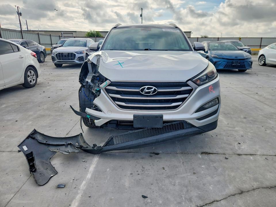 Продажа на аукционе авто 2017 Hyundai Tucson, vin: KM8J3CA47HU403777, номер лота: 54707996