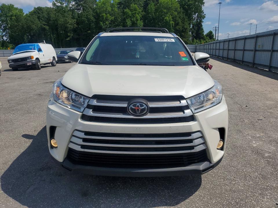 Продажа на аукционе авто 2019 Toyota Highlander, vin: 5TDJZRFH8KS608361, номер лота: 55091316