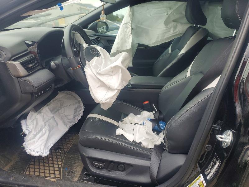 51485906 :رقم المزاد ، 4T1DBADK6SU503164 vin ، 2025 Toyota Camry مزاد بيع