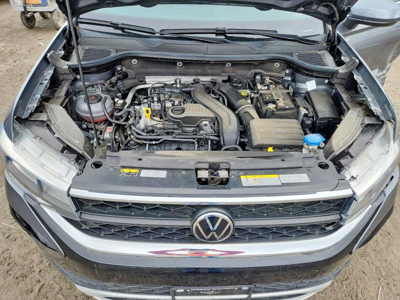 53734696 :رقم المزاد ، 3VVLX7B2XNM098718 vin ، 2022 Volkswagen Taos مزاد بيع