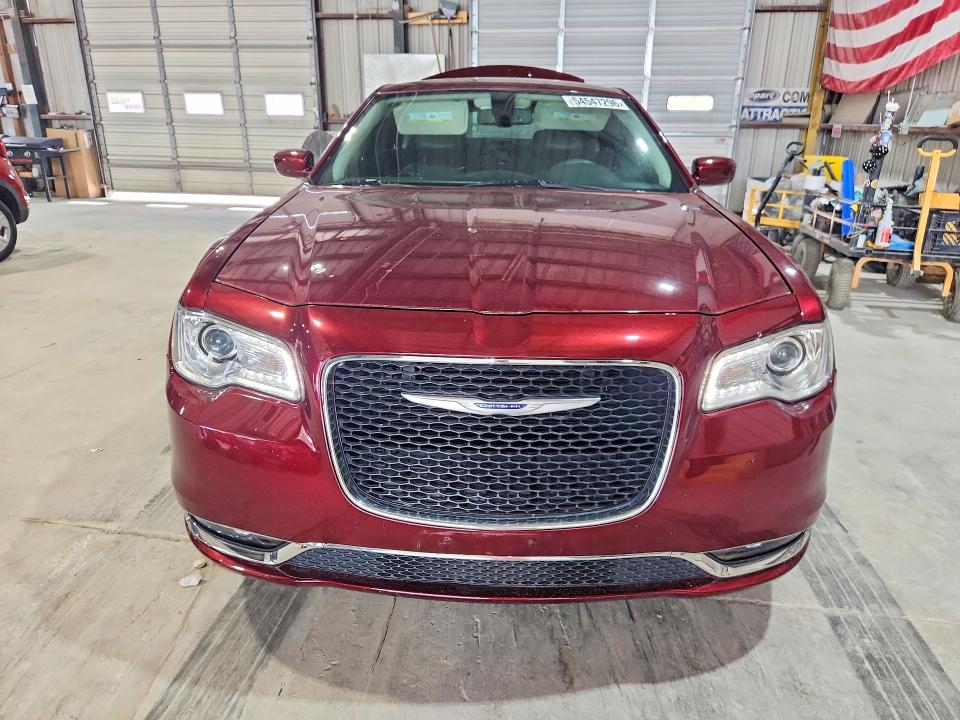 54547296 :رقم المزاد ، 2C3CCAAGXKH593519 vin ، 2019 Chrysler 300 مزاد بيع