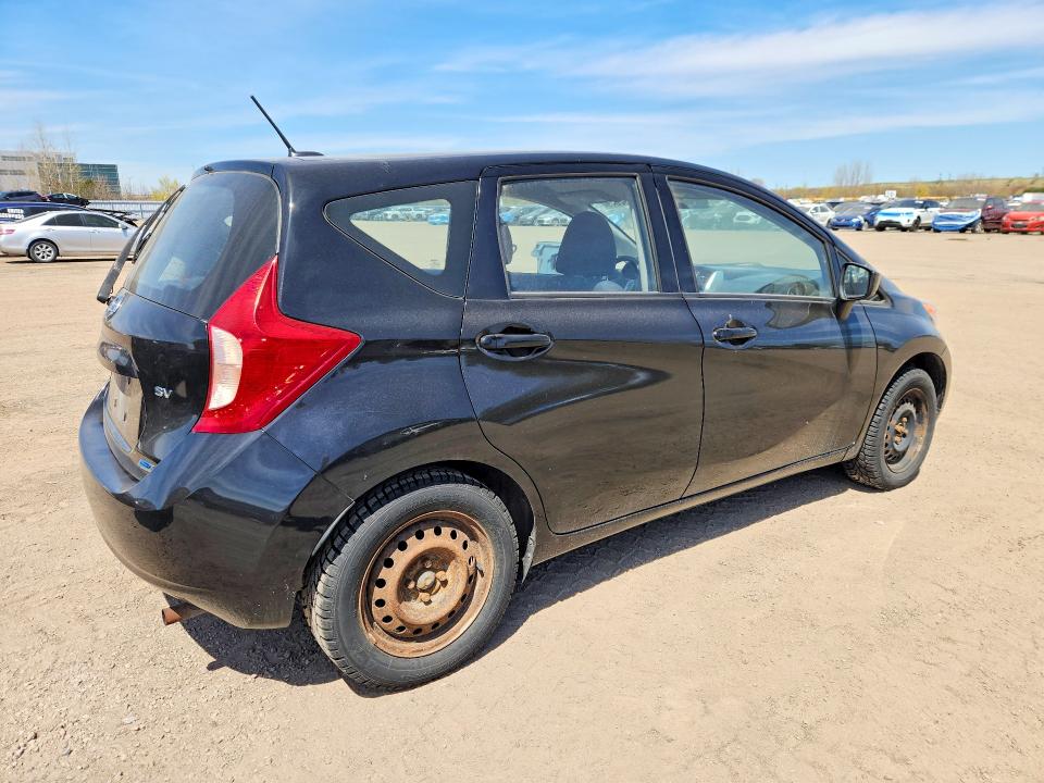 2015 Nissan Versa Note მანქანა იყიდება აუქციონზე, vin: 3N1CE2CP5FL382656, აუქციონის ნომერი: 53392646