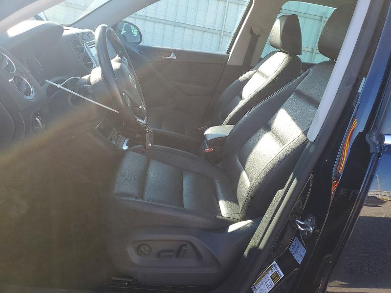 51870446 :رقم المزاد ، WVGSV7AX3HK016218 vin ، 2017 Volkswagen Tiguan مزاد بيع
