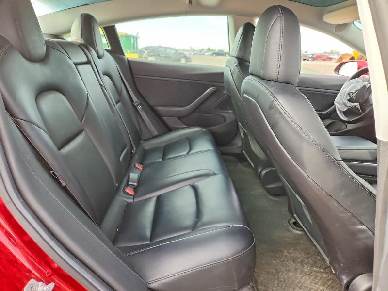 52927646 :رقم المزاد ، 5YJ3E1EB2KF392983 vin ، 2019 Tesla Model 3 مزاد بيع