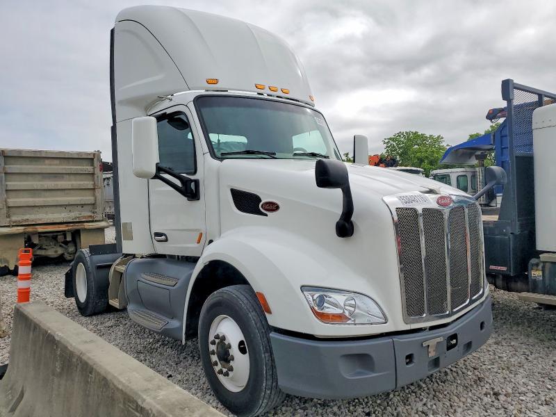2018 Peterbilt 579 მანქანა იყიდება აუქციონზე, vin: 1XPBA48X8JD478044, აუქციონის ნომერი: 53848116