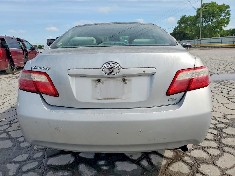 52433136 :رقم المزاد ، 4T1BE46K97U136023 vin ، 2007 Toyota Camry مزاد بيع