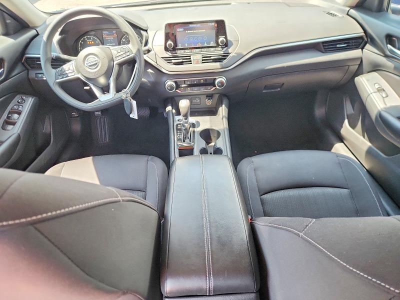 52822916 :رقم المزاد ، 1N4BL4BV3NN423624 vin ، 2022 Nissan Altima مزاد بيع